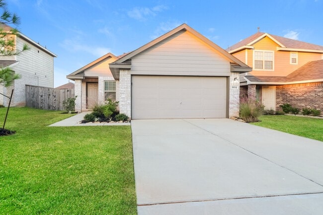 Building Photo - 3659 Solanum Dr