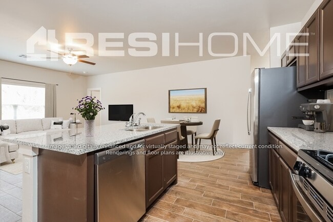 Photo - 8161 Lakeside Dr (Edmond, OK) House
