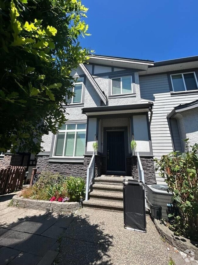 Building Photo - 20999-20980 80 Ave