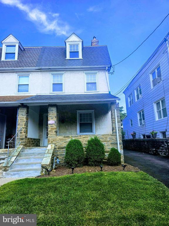 Building Photo - 412 Maple St