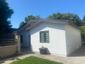 Building Photo - 10509 Angell St