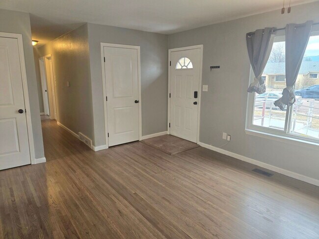 Foto del edificio - 109 Ely St