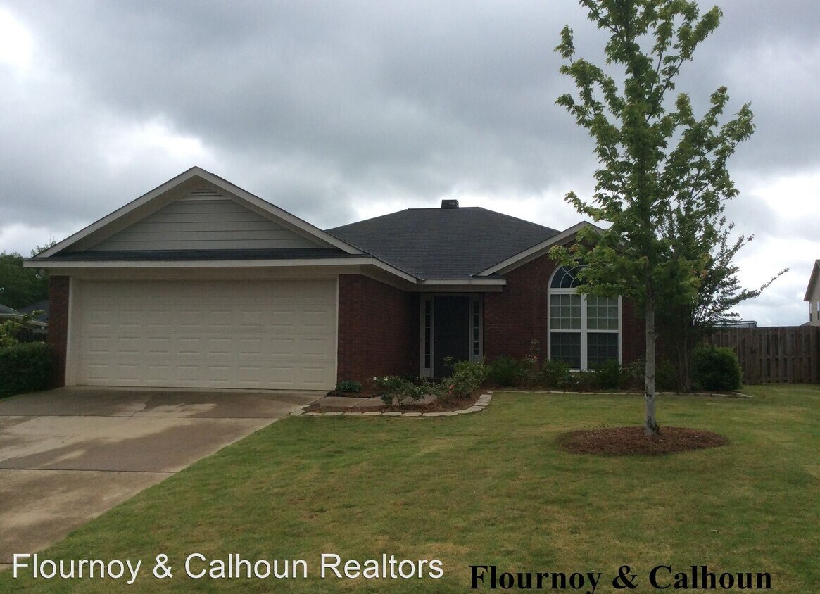 3 br, 2 bath House 6078 White Pine Drive House Rental in Midland