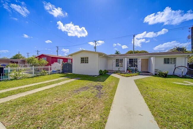 Foto del edificio - 11250 SW 7th St