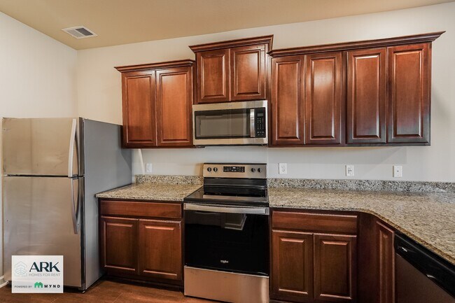 Foto del edificio - 112 Clover Ln