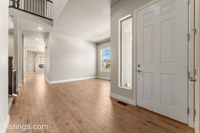 Foto del edificio - 3 br, 3 bath House - 2574 Skyline Ct