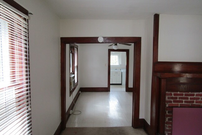 Building Photo - 300 Sentelle Rd
