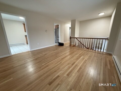 Foto del edificio - 151 Lamphere Rd