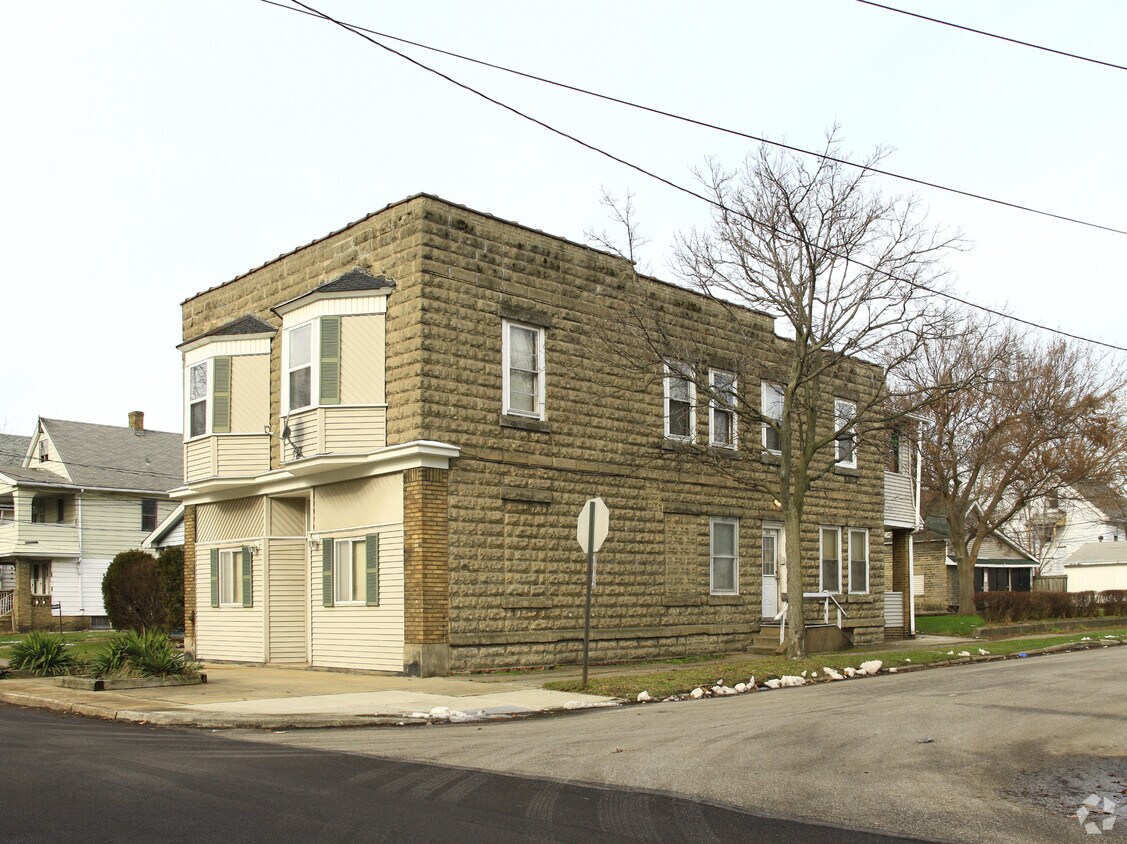 Foto del edificio - 16321 Arcade Ave