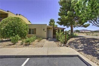 Building Photo - 35 E 600 S