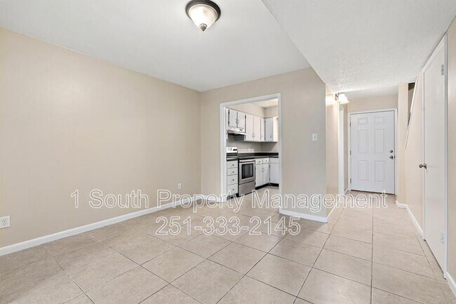 Foto del edificio - 6527 Old Shell Rd