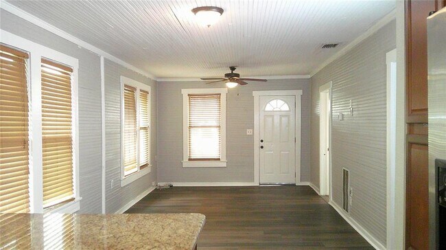 Foto del edificio - 4609 Gallagher Rd