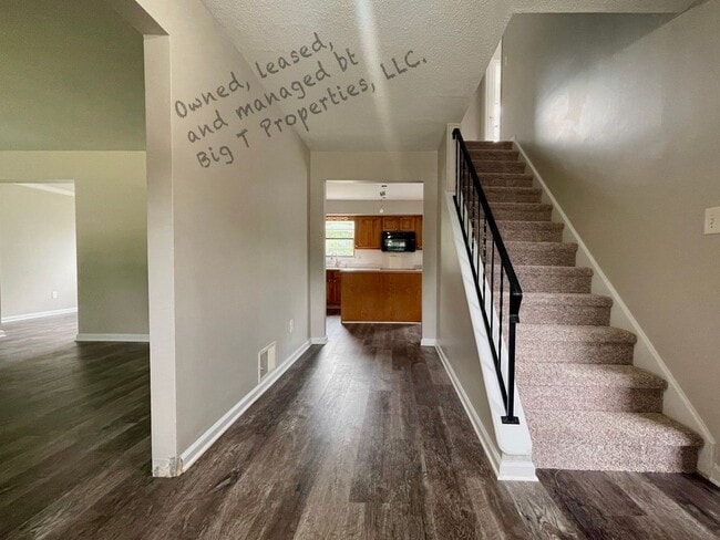 Building Photo - Newark, DE 4bd/2.5ba house ready for immediate move-in