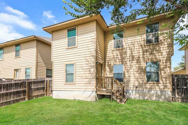 Building Photo - 5930 Aspen Gdn