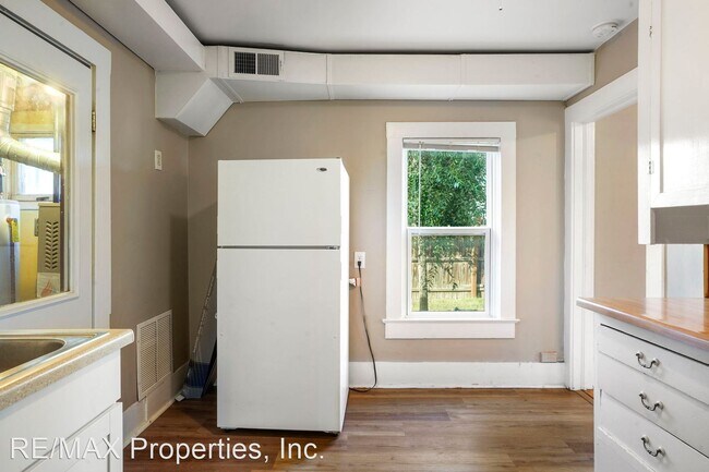 Foto del edificio - 1 br, 1 bath House - 926 Cottage N Wahsatc...
