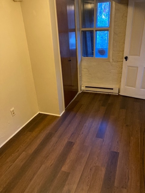 Building Photo - 141 Short St