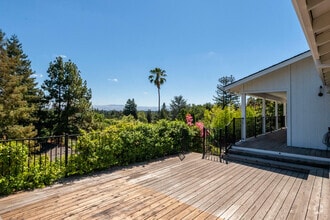 Building Photo - 920 Stagi Ct