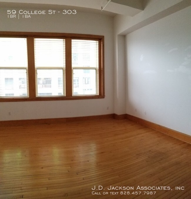 Building Photo - 59 College Street Apt 303