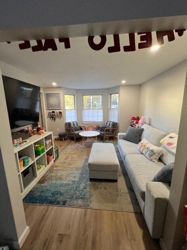 Foto del edificio - 35 Kingman Ave