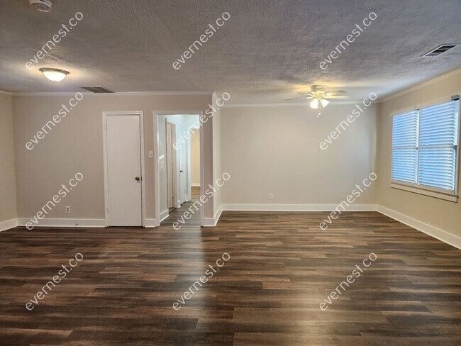 Building Photo - 217 Millers Mill Rd