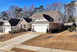Building Photo - 6968 Manchester Dr