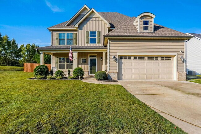 Building Photo - 501 Daylily Ct