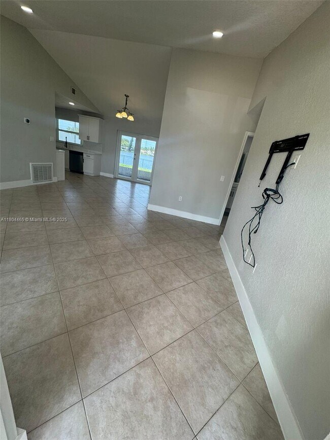 Foto del edificio - 9431 NW 10th St