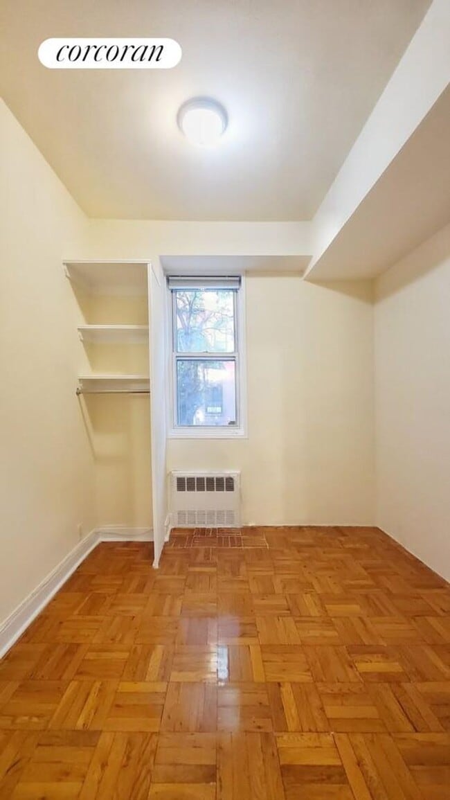Building Photo - 401 W 56th St