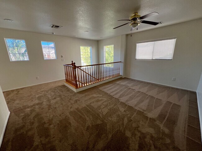 Foto del edificio - 3 Bedroom / 2.5 Bath Southwest Home