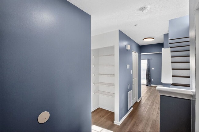 Foto del edificio - 45249 Woodstown Way