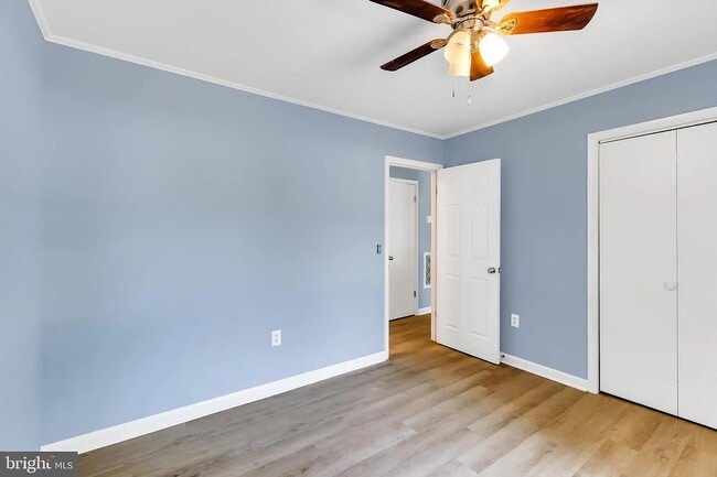 Building Photo - 107 Walden Dr