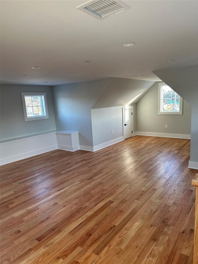 Foto del edificio - 506 Lakeview Ave
