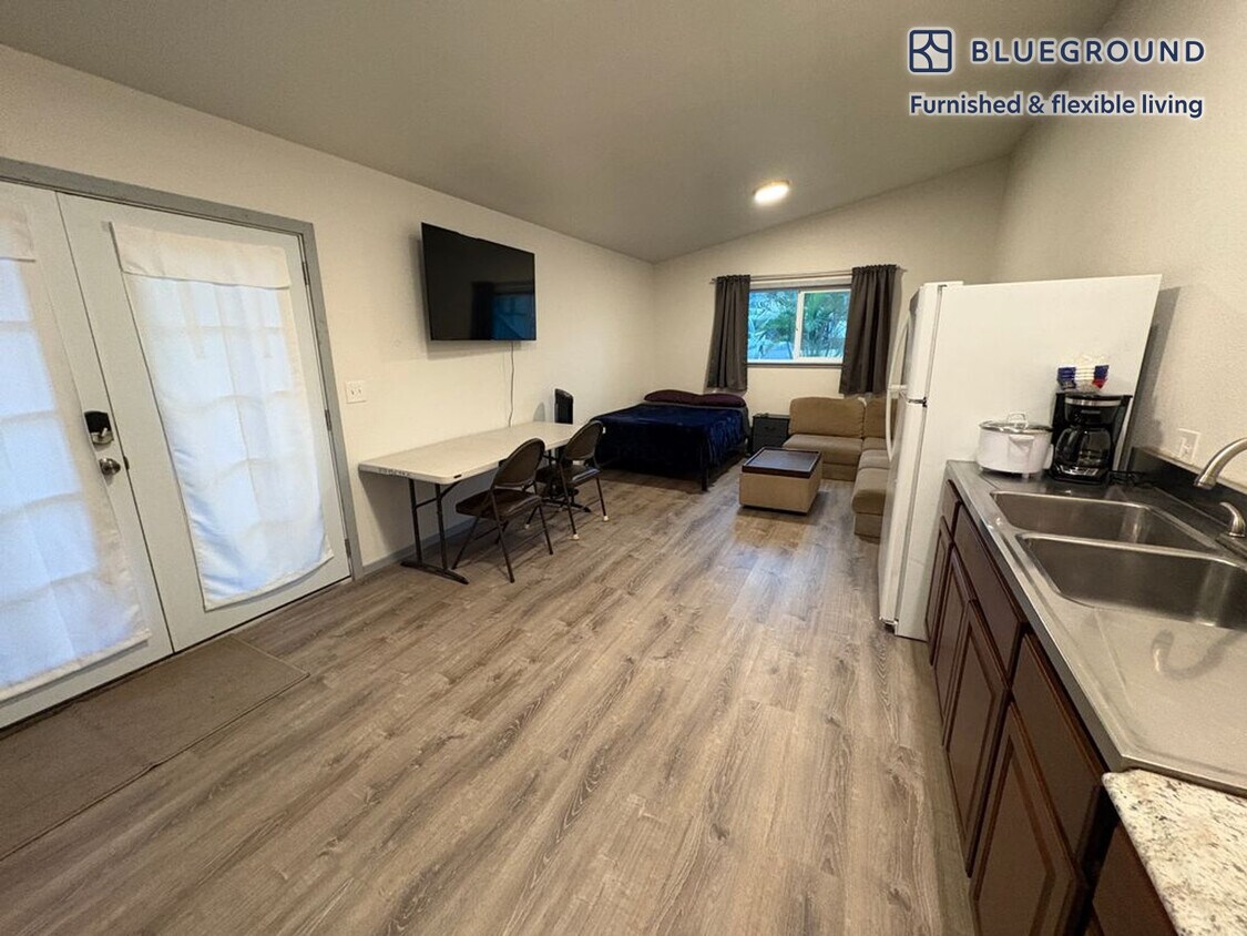 Foto principal - 359 Caldwell Ave
