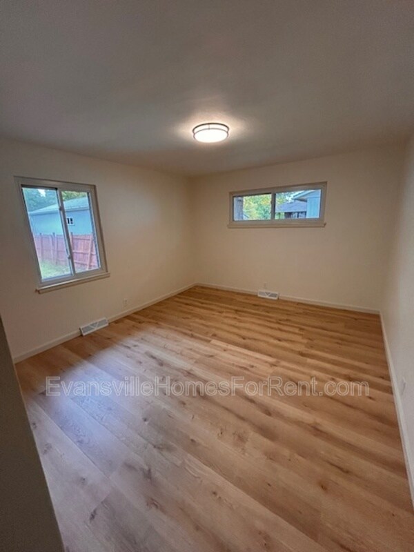 Building Photo - 2416 Margybeth Ave