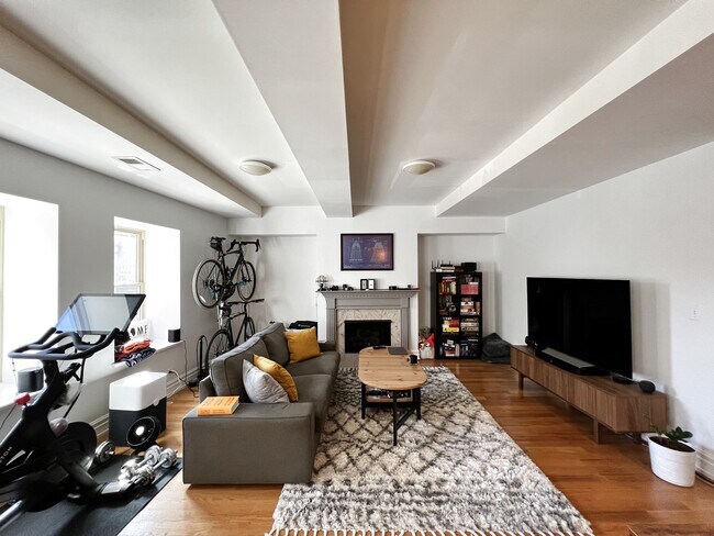 Foto del edificio - 1470 W Carmen Ave