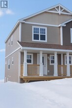 Building Photo - 980 Tamarack Dr