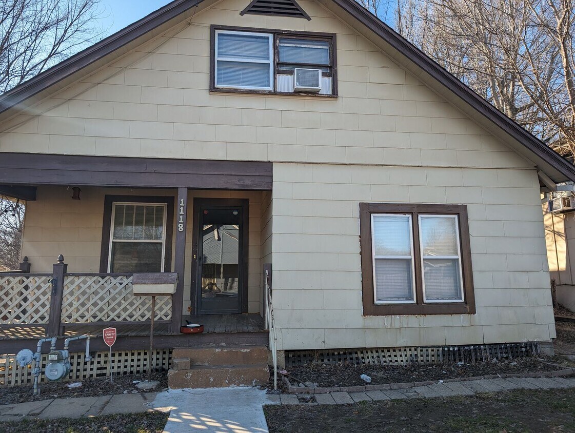 Primary Photo - 1118 S Emery St