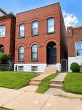 Building Photo - 3921 Iowa Ave