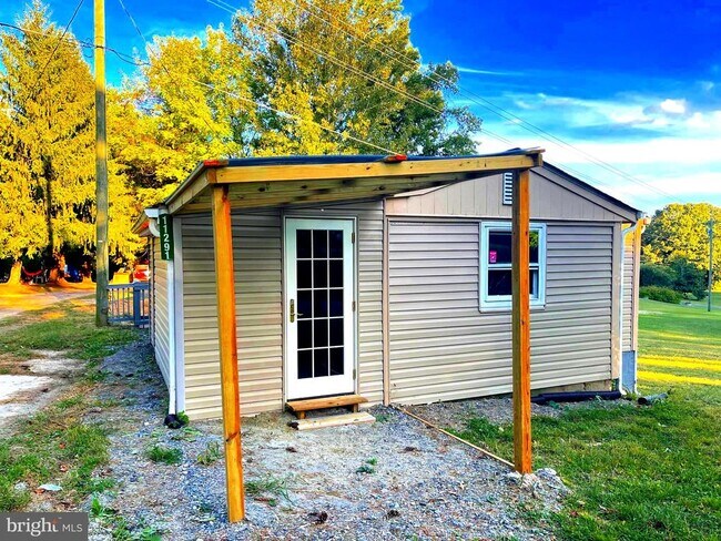 Foto del edificio - 11291 Pine Hill Rd