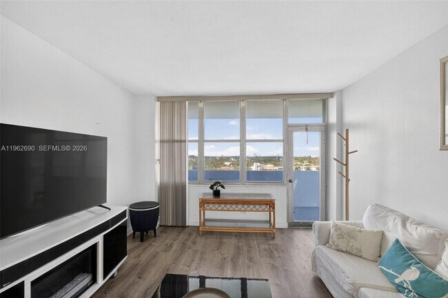 Foto del edificio - 7441 Wayne Ave