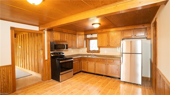 Foto del edificio - 6743 Hathaway Rd