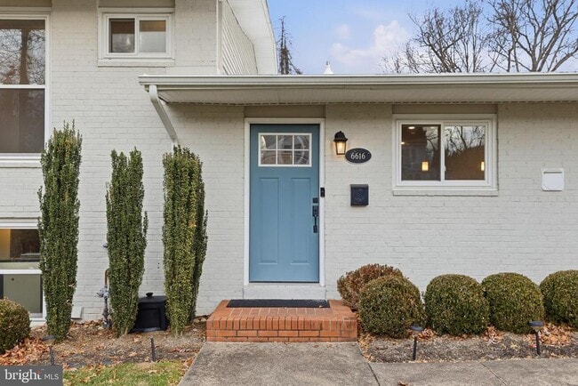 Foto del edificio - 6616 Beverly Ave