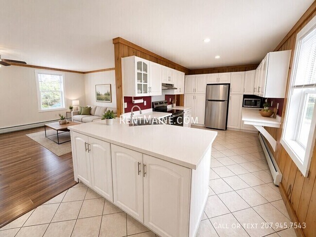 Foto del edificio - 2120 US-2