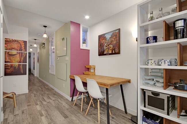 Photo du bâtiment - 512 Bathurst St