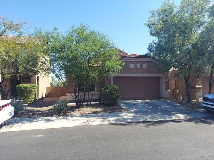 Primary Photo - PENDING/RENTED - Beautiful Home