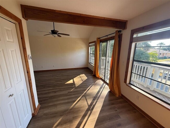 Foto del edificio - 18170 Lake Worth Blvd