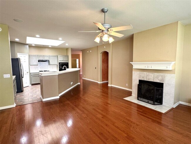Building Photo - 1104 Vanderbilt Cir