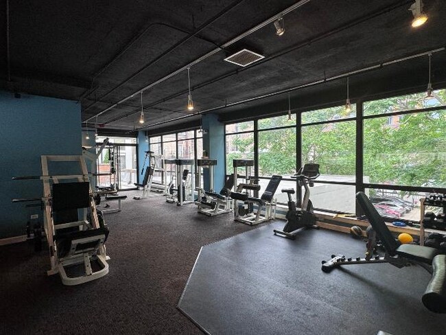 Foto del edificio - 1212 N Wells St