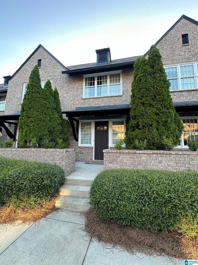 Primary Photo - 1308 Barristers Ct