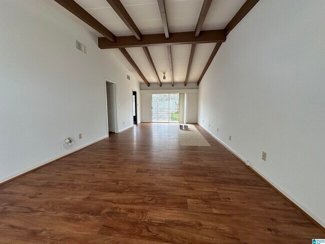 Foto del edificio - 1834 MONTCLAIR LANE C